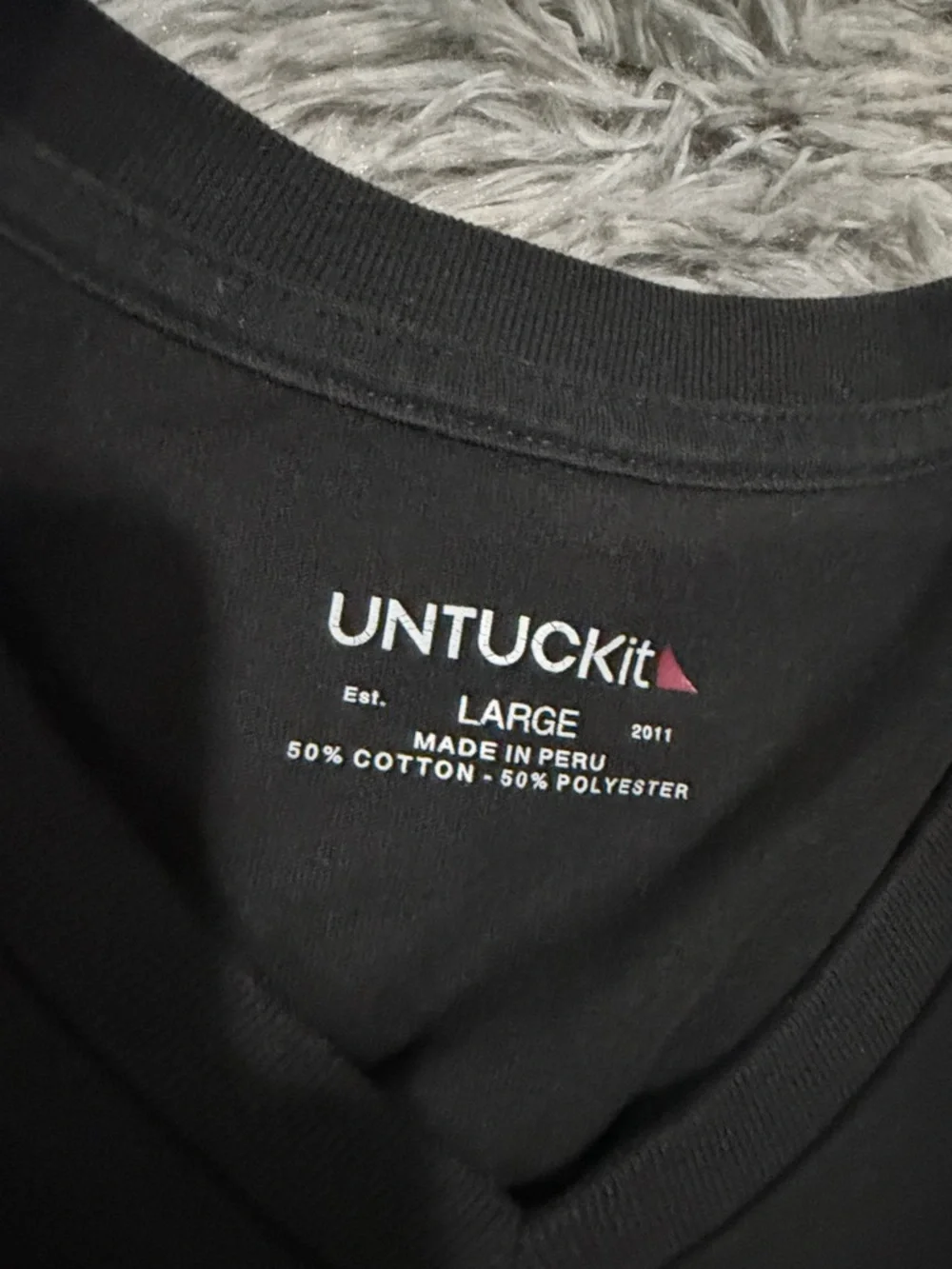 UnTuckit shirt Large black